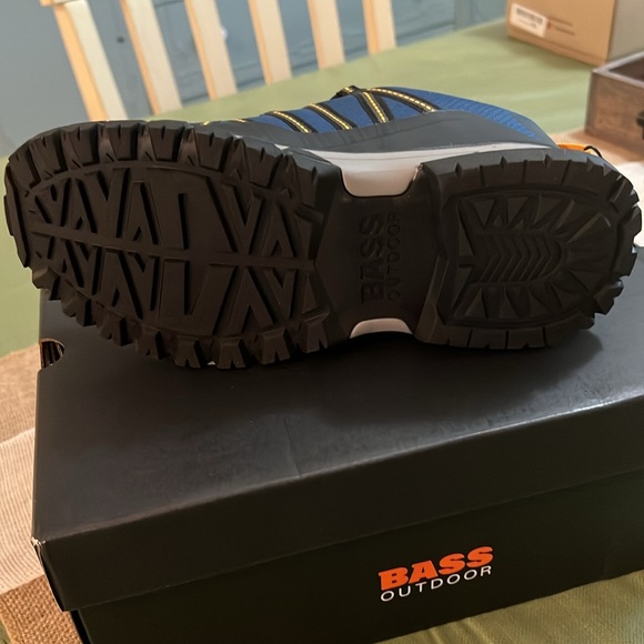 Men's Black and Blue Hiking Shoes - Picture 3 of 3